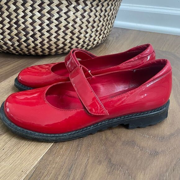 Ramon Tenza Red Patent Leather Mary Jane Lug Sole $250 7 - Picture 2 of 11